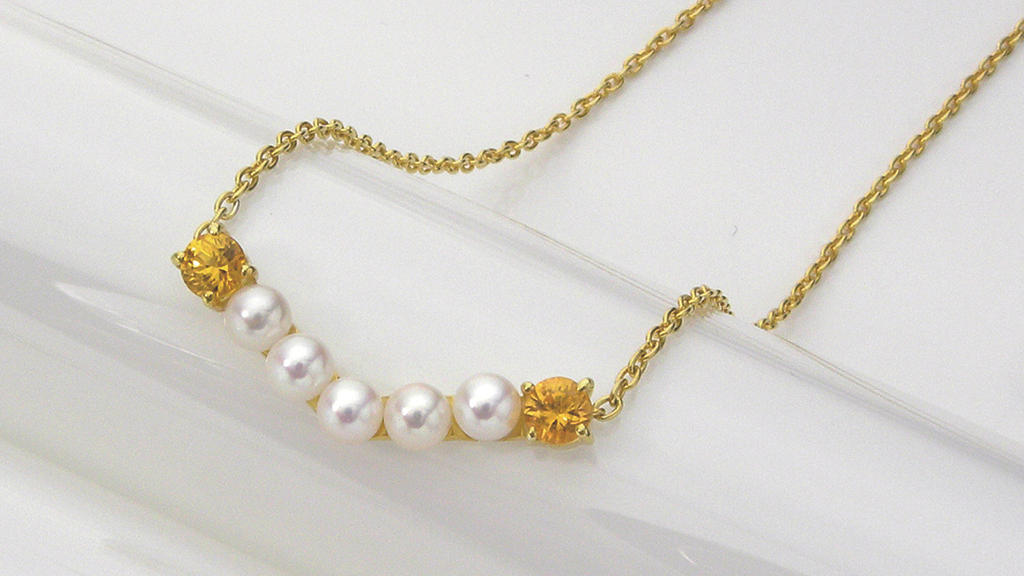 産学連携で生まれた4種のパールアクセサリーが、若い女性たちに勇気と