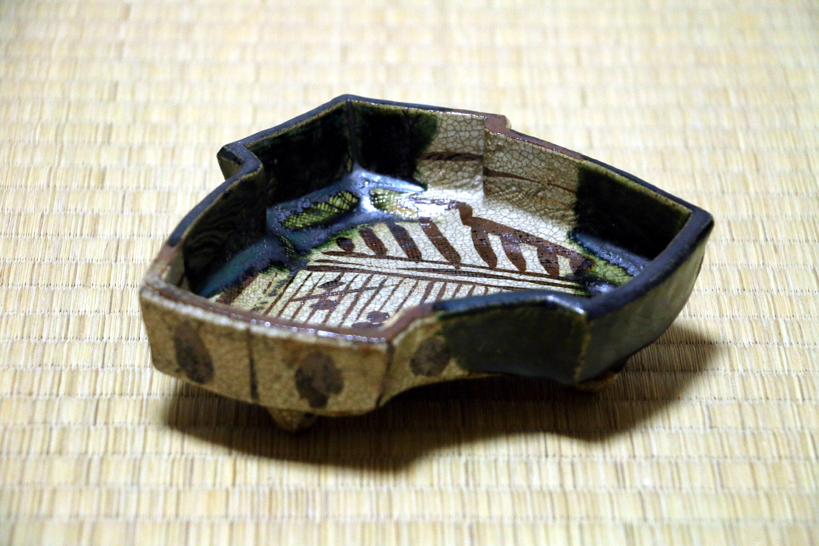 瀬戸焼　織部割山椒向付　10客　8cm　今物 織部割山椒向 - 【公式】田代陶器店 TASHIRO TOUKITEN