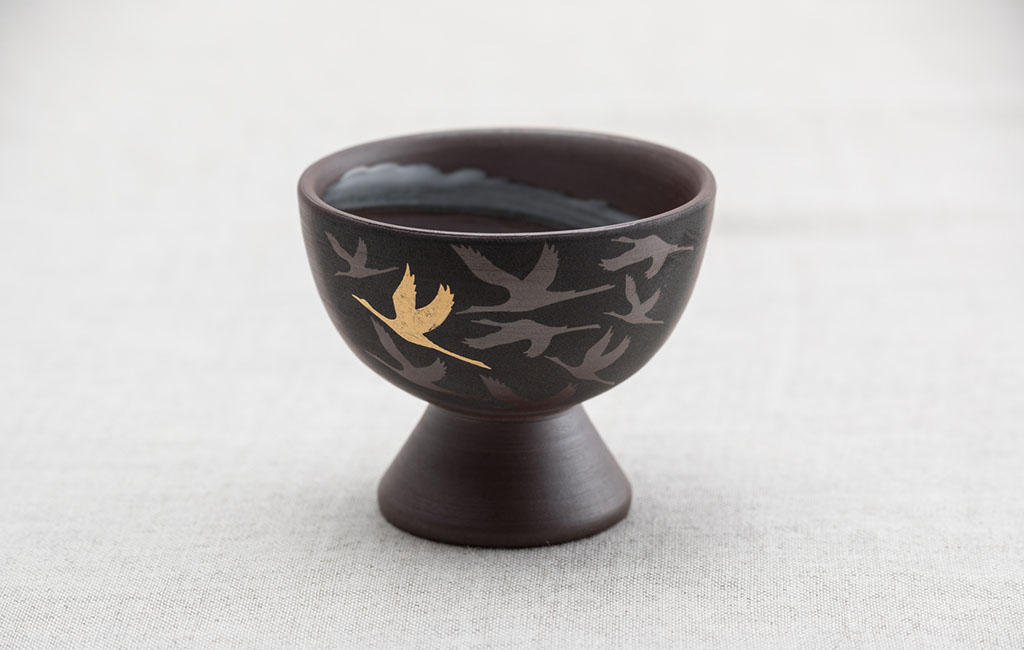 萬古輝彩鶴文壺、醉月窯、陶器、工芸品、古美術、花器、壺、飾り 萬古輝彩鶴文壺、醉月窯、陶器、工芸品、古美術、花器、壺、飾り