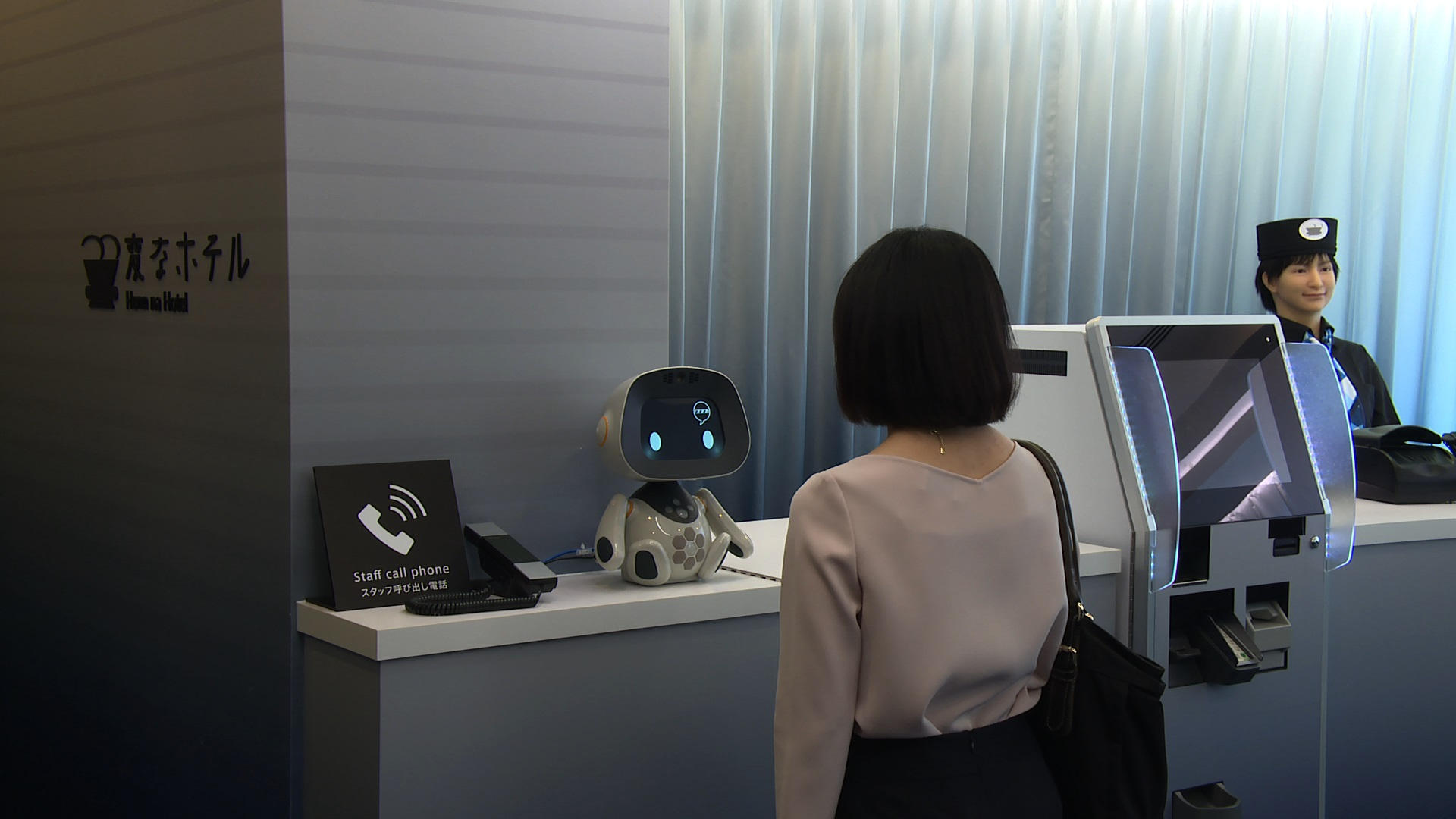 個性を学習するパートナーロボット「unibo（ユニボ）」1周年記念で限定