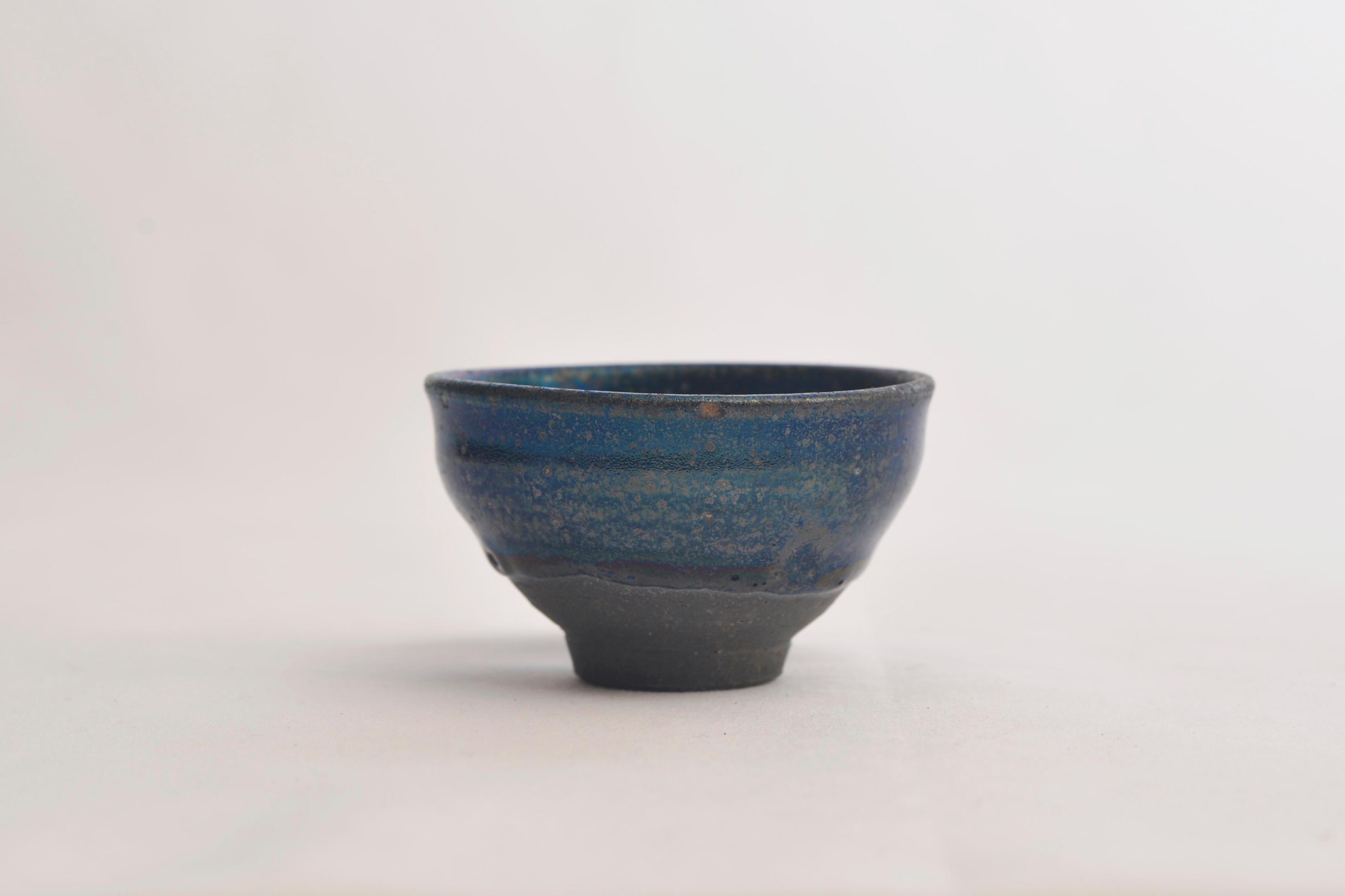 珍品　幻の焼物　景岸焼　煎茶碗　玉露杯　酒盃 請関天目碧玉杯〈海〉 - (［請関天目］陶芸の表舞台とは無縁だった74歳