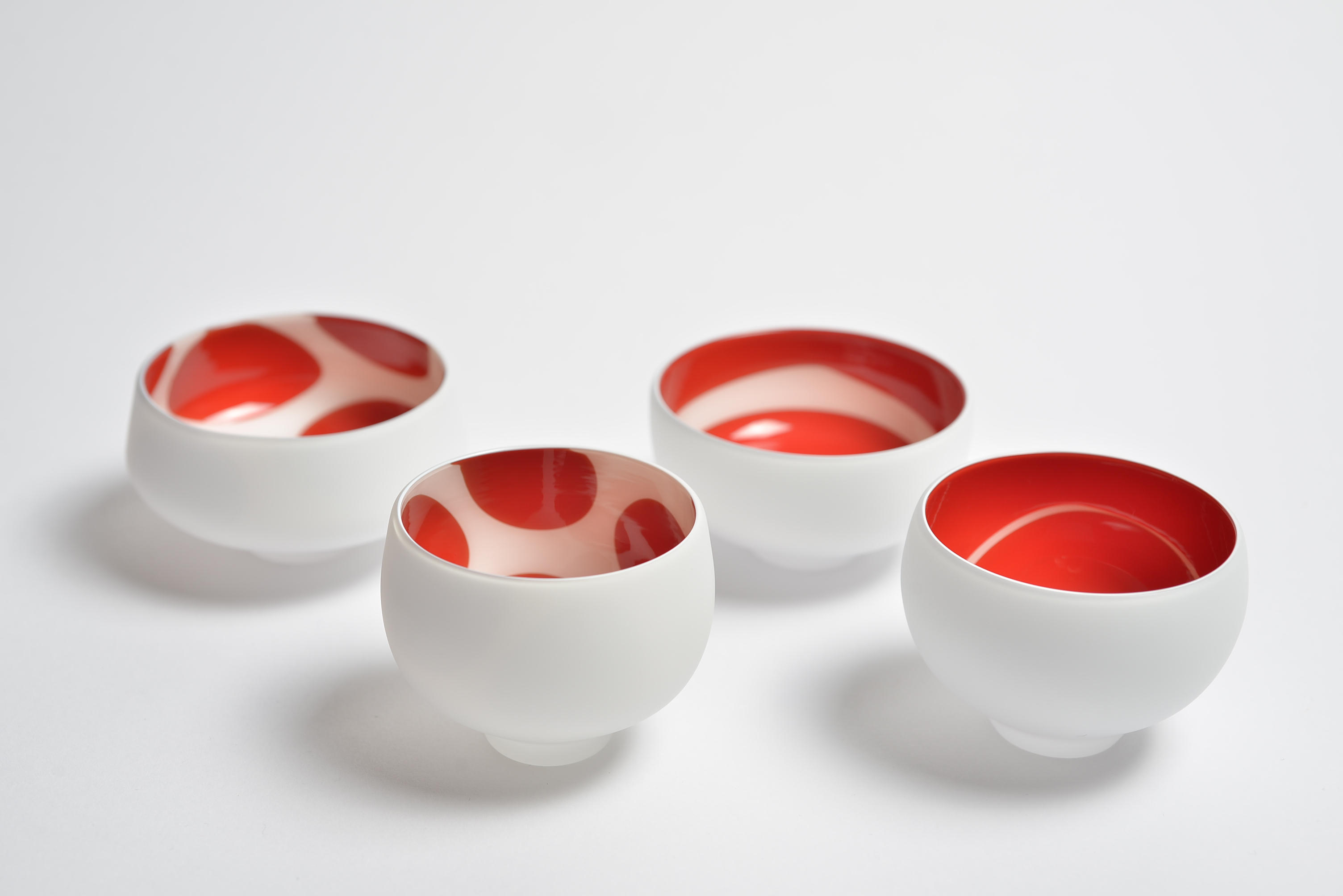 関野亮］洗練されたヴェネチアングラスとアートピースのような酒盃で