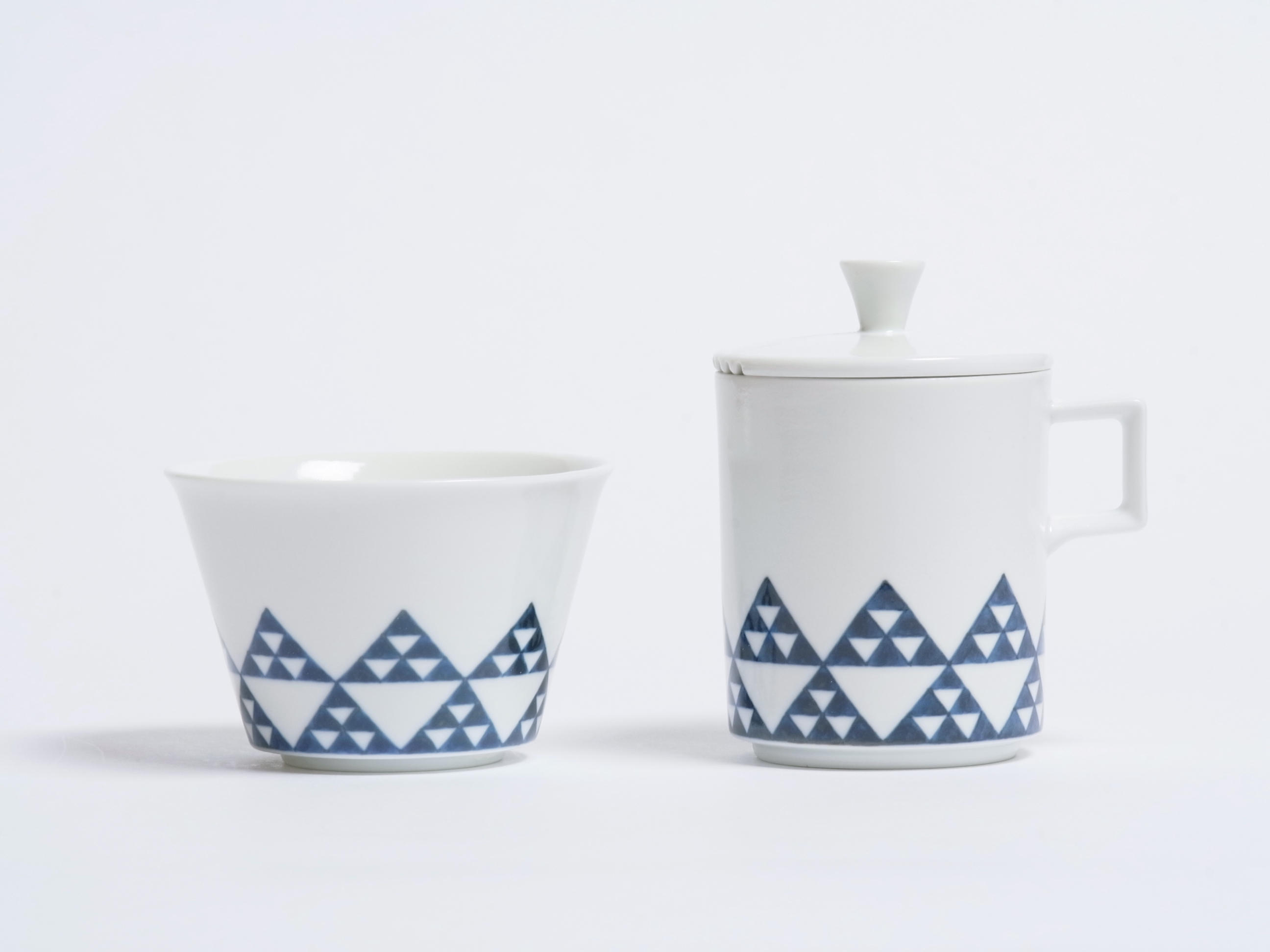 李荘窯］有田焼人気窯元のコンパクト茶器セット。冷茶や中国茶にも最適