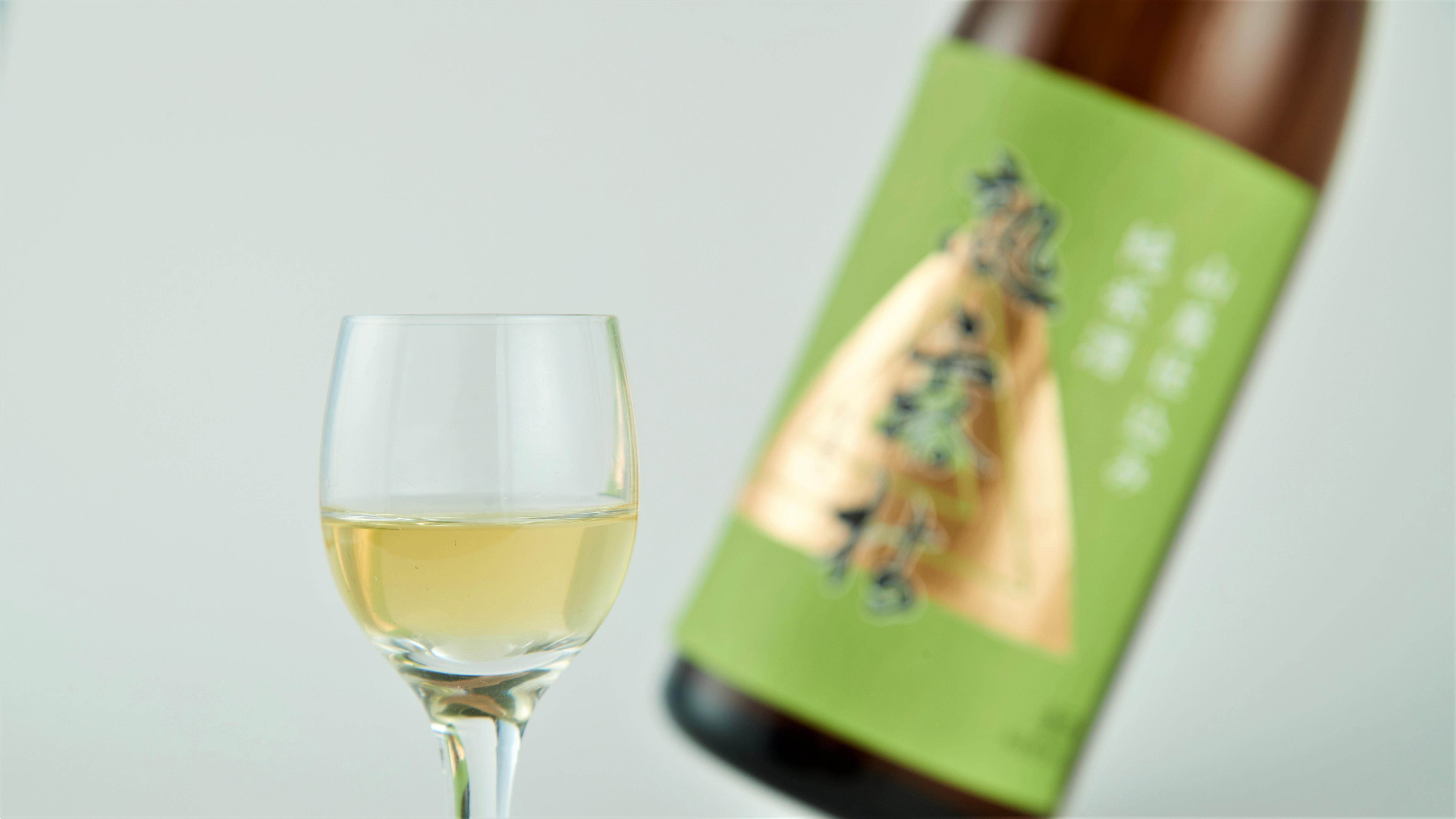 限定販売】天然の貯蔵庫・洞窟で長期熟成。世界が認めた日本酒＜GRAND