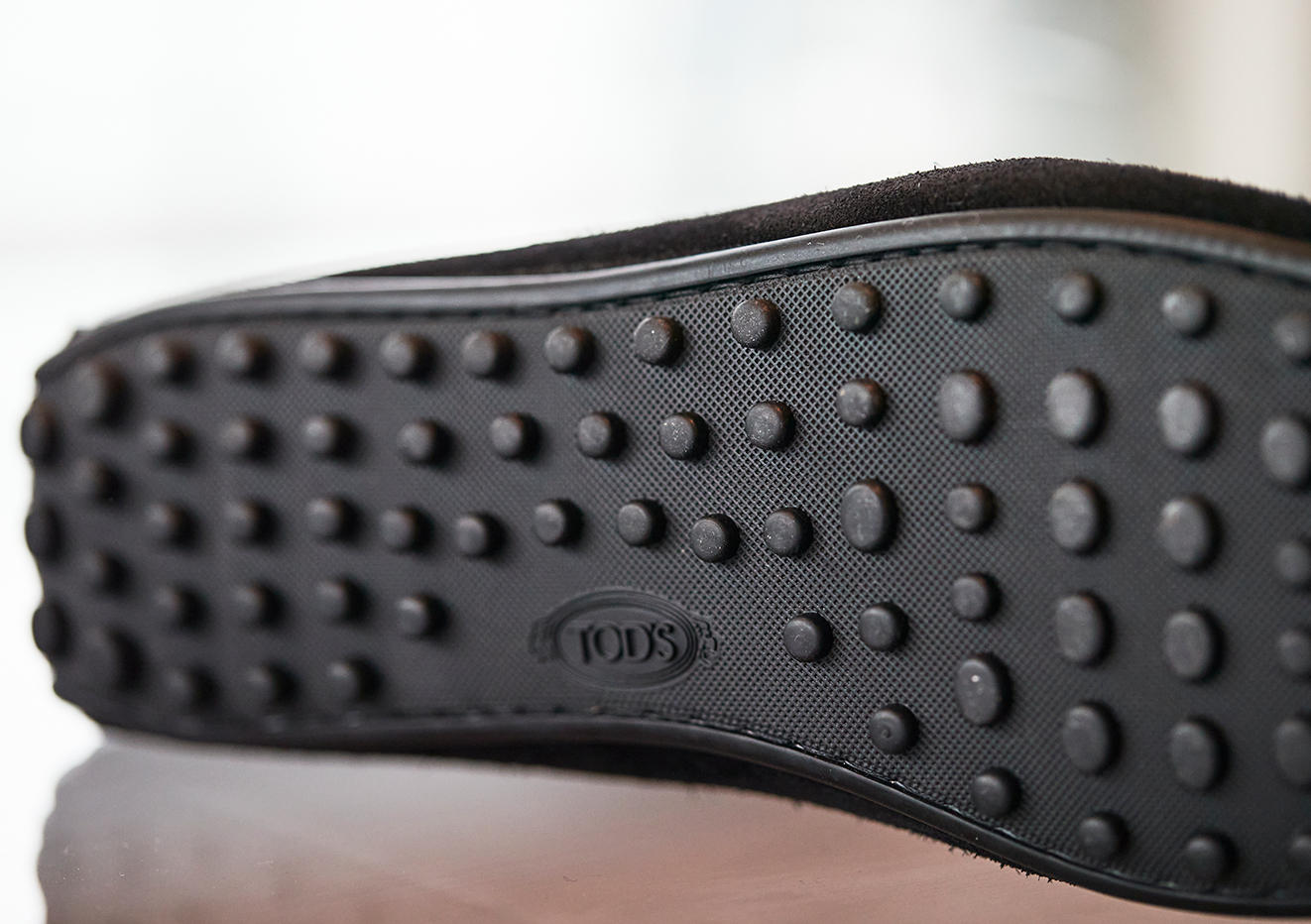 日本未発売‼進化した定番靴 トッズの「ニュー シティ ゴンミーニ