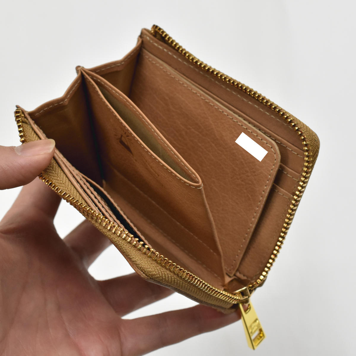 【 早い者勝ち５万円off‼︎ 】 リーン・ロゼ　ホワイト皮革1人がけ 名入れ刻印オプション - (手のひらサイズの整理整頓革財布。栃木レザー