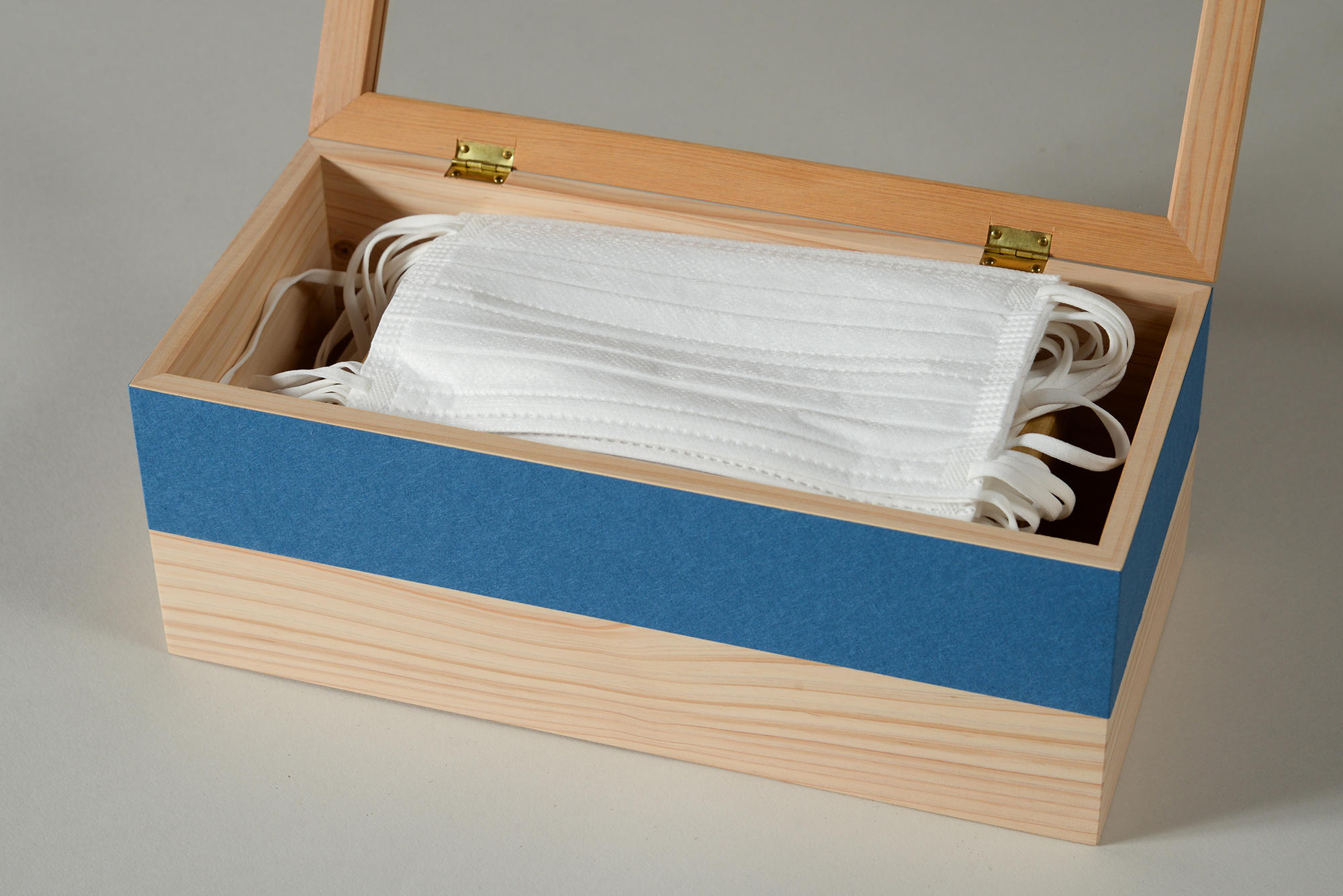 京指物の技術で製作したウクライナを支援するマスクケース | クラウド