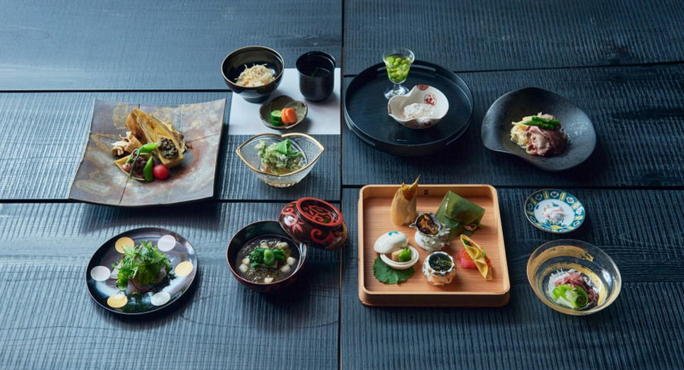 鑑評会出品酒 飯沼本家の「しずく酒」と和食を楽しむ宴【無料送迎