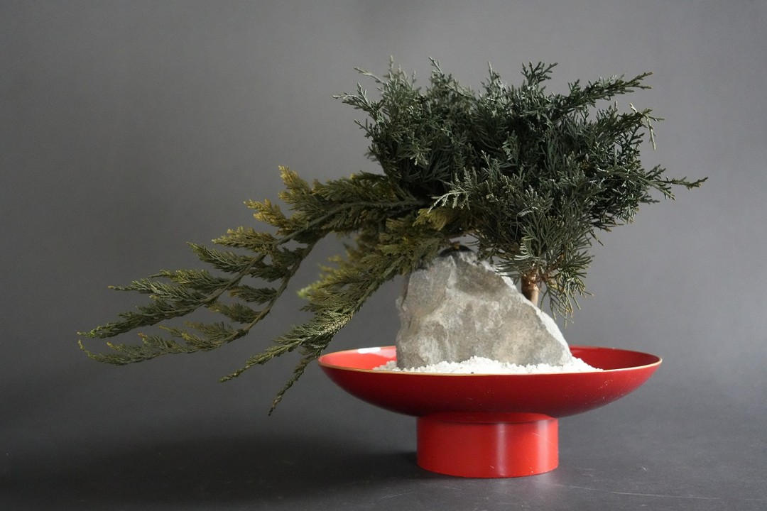 すべて1点もの】伝統と革新の融合。メンテナンス不要の「ドライ盆栽