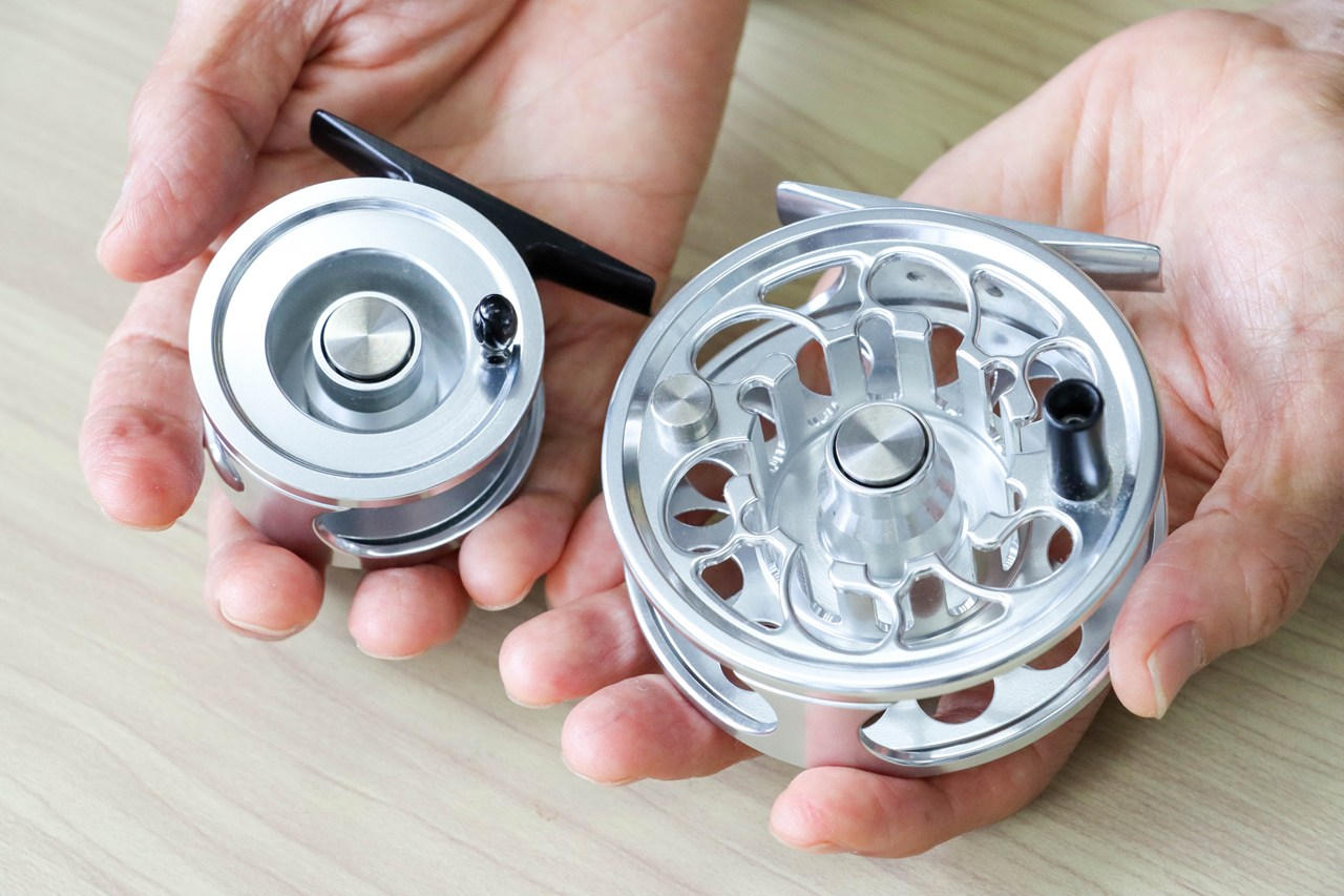 職人が削り出す「世界最小」フライフィッシングタックルセット