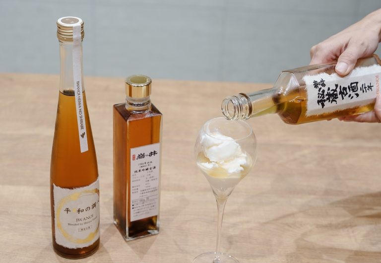 千葉デザイナー学院コラボ！岩瀬酒造「古酒アイス」のパッケージを学生