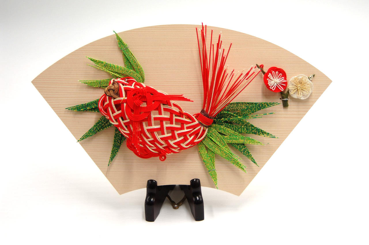 お正月飾り/扇飾り鯛/壁掛け飾り/置き飾り - (全て手作りメイドイン