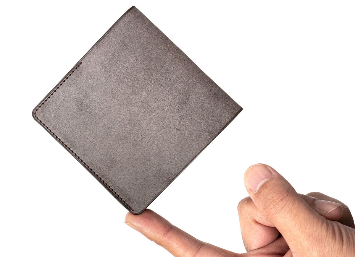 【美品】SYRINX HitoeFold Aria Foschia ブラック 空気のように軽いミニ財布 Hitoe® Fold Aria - Foschia - | 霧を