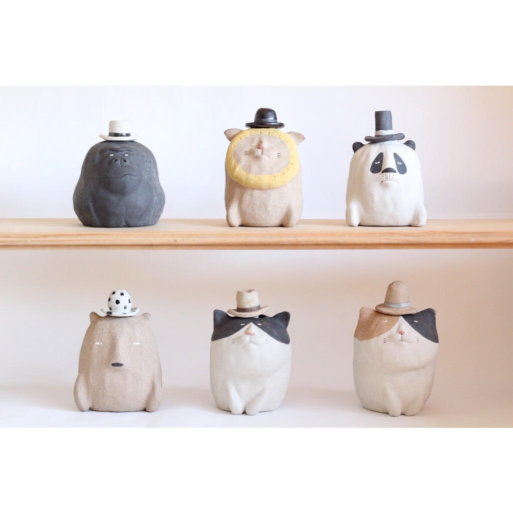 一輪挿し焼き物 ミニ一輪挿し (信楽焼) 鴻月 黒 KOSMH1｜郵便局のネットショップ