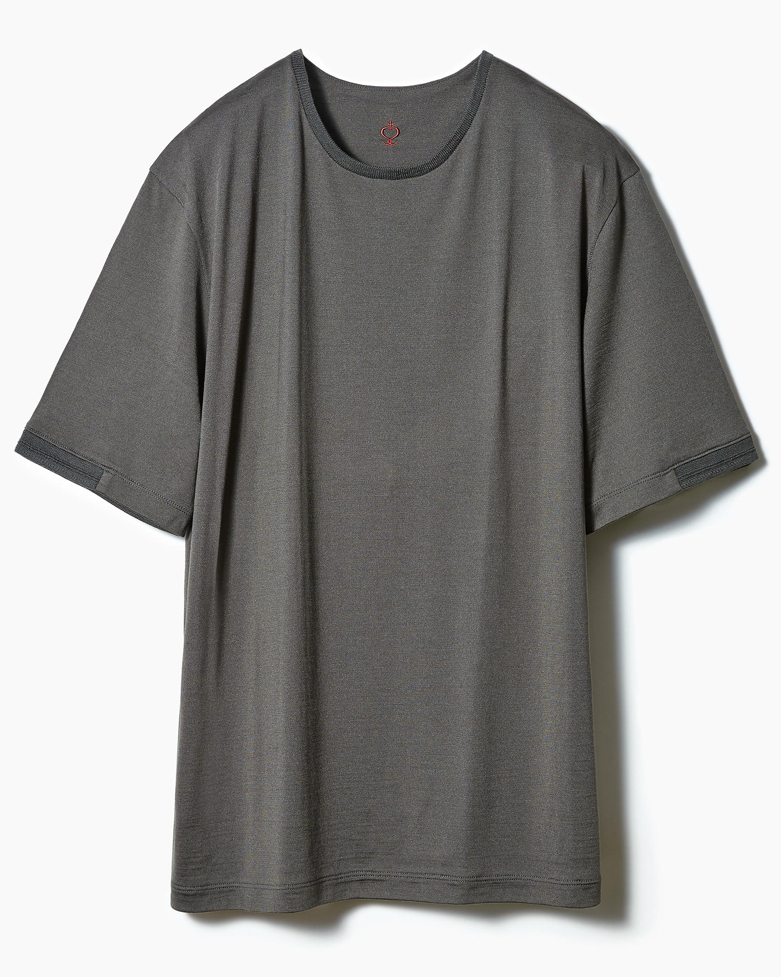 家庭洗濯可・色褪せない・光沢維持、シルクの弱点を克服したSIDE SLOPE