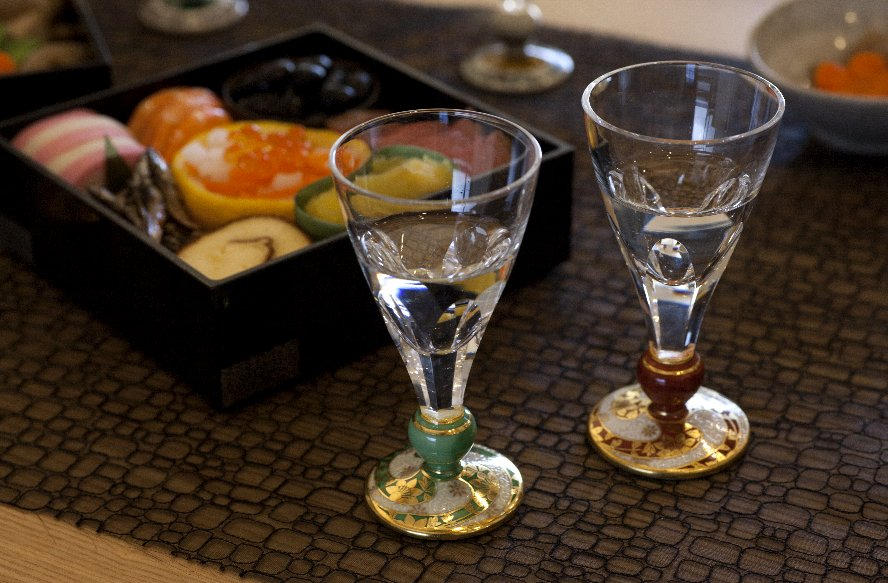 ペア万華鏡冷酒グラス 金襴手花唐草文（きんらんではなからくさもん