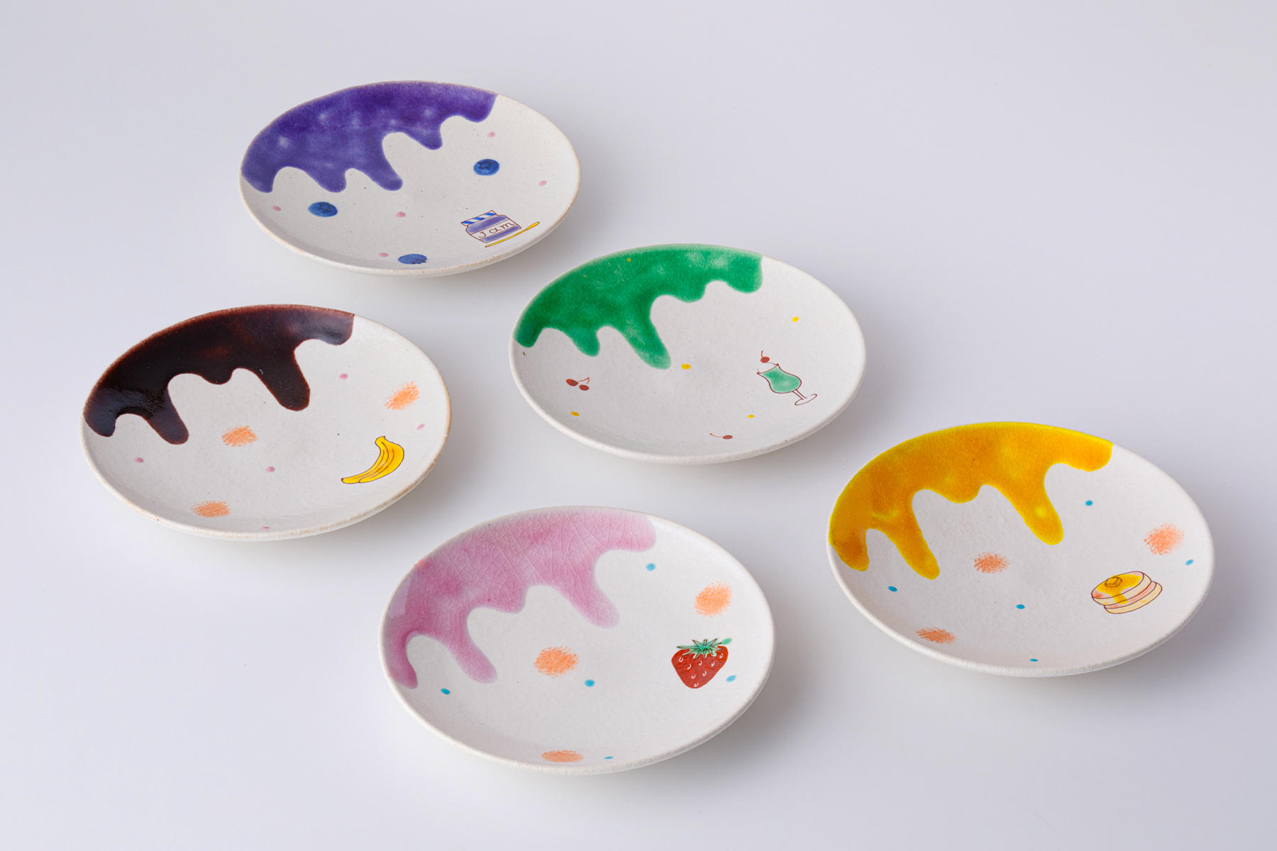 美しい古美術◼️蔵からクリーム色とコバルトブルーの可愛い深めのお皿が出て来ました、 CATEGORY 陶磁器・用途別 | kiva（キバ）