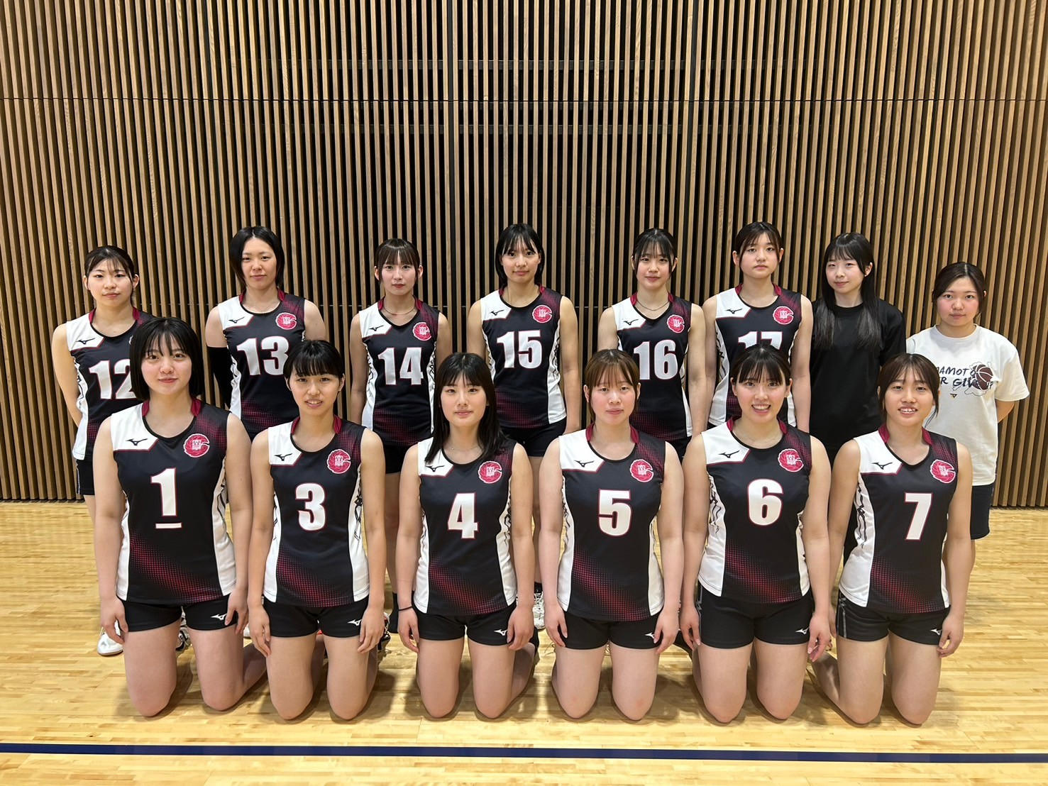 九州産業大学　バレーボール部　ユニフォーム 九州産業大学バレーボール部ユニフォーム