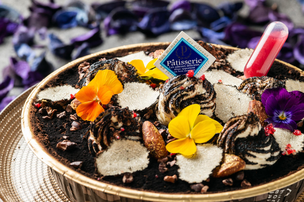 ローマ教皇に提供した、究極のティラミス。スガハラガラスとの美×食の