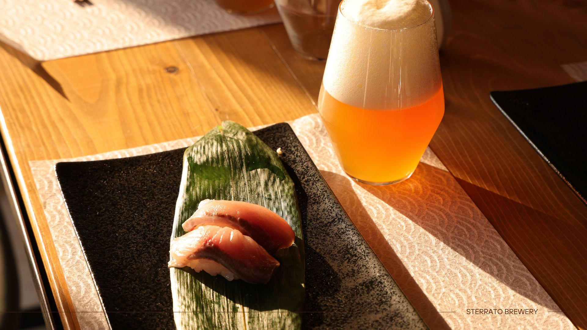 吉野杉の木桶で仕込む、日本にしかないクラフトビール。和食に合うこの