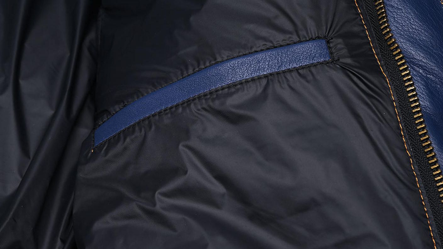 クラウドファンディングプロジェクト：デザイン性と機能性を兼備した、最上級のレザーダウンジャケット