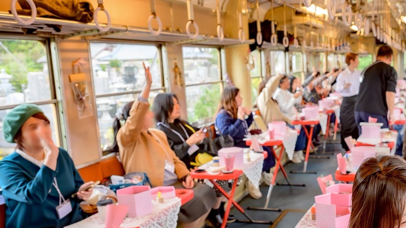 クラウドファンディングプロジェクト：いちご × 菜の花 × コーヒー。春の小湊鐵道で味わう「アフタヌーンティー列車」の旅。