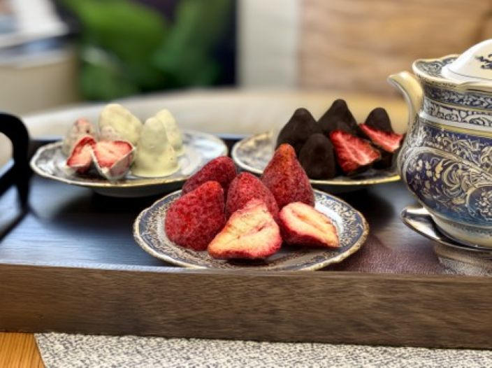 至福の一粒～完熟いちごと厳選チョコの誘惑『まるごと苺ショコラ