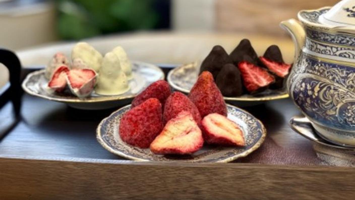 クラウドファンディングプロジェクト：～至福の一粒～完熟いちごと厳選チョコの誘惑『まるごと苺ショコラ』