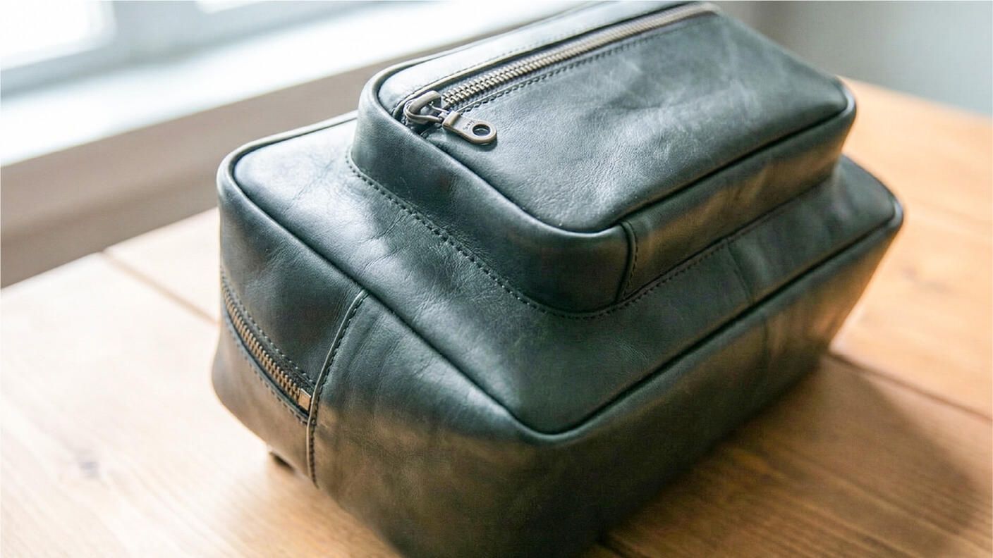 クラウドファンディングプロジェクト：【ポケットに戻れない】3秒アクセス搭載 東京レザーの3WAYボディバッグ【7営業日以内で発送】