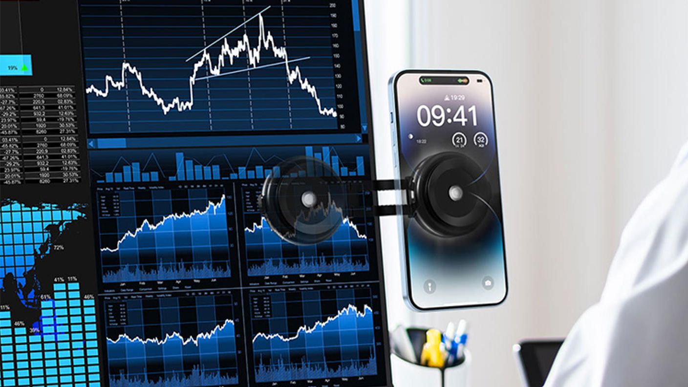 クラウドファンディングプロジェクト：1秒でガッシリ自動固定！ワイヤレス充電対応の真空吸着式スマホホルダー