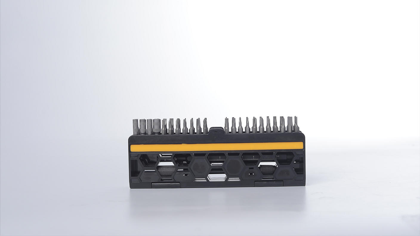 クラウドファンディングプロジェクト：自由自在に磁力を操れる安定感抜群の多機能精密ドライバーセット【HBT-471】