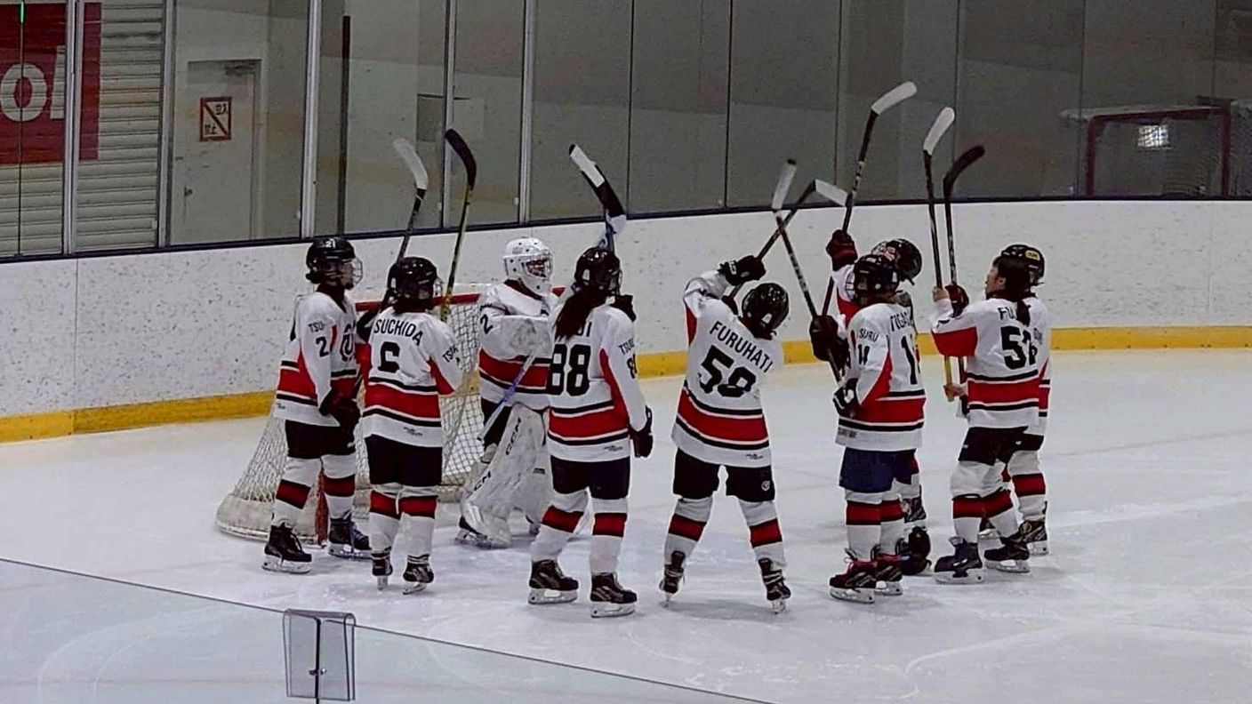 クラウドファンディングプロジェクト：都留文科大学女子アイスホッケー部  Tsuru University Ice Hockey
