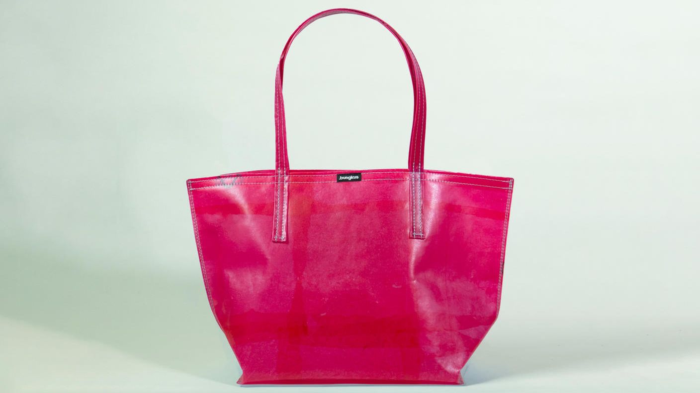 クラウドファンディングプロジェクト：マレーシア発 環境問題に向き合う。.bungkus（ブンクス）バッグの挑戦