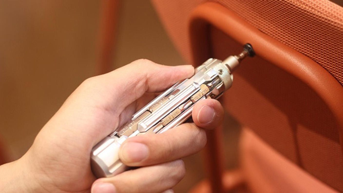 クラウドファンディングプロジェクト：内蔵ハンドルで回しやすい！18ビット収納式ドライバー【SYMTIK S1】 