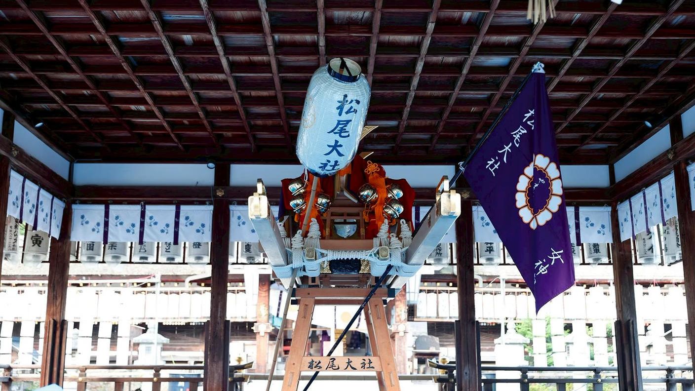 クラウドファンディングプロジェクト：京都随一の女神輿　白木状態の神輿を完成させ、松尾大社の大切な祭りに一層の華やぎと活気をもたらしたい