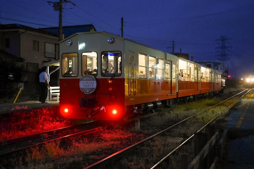 里山に動くビアガーデンがオープン?!小湊鐵道夜トロッコ第二弾ジビエ