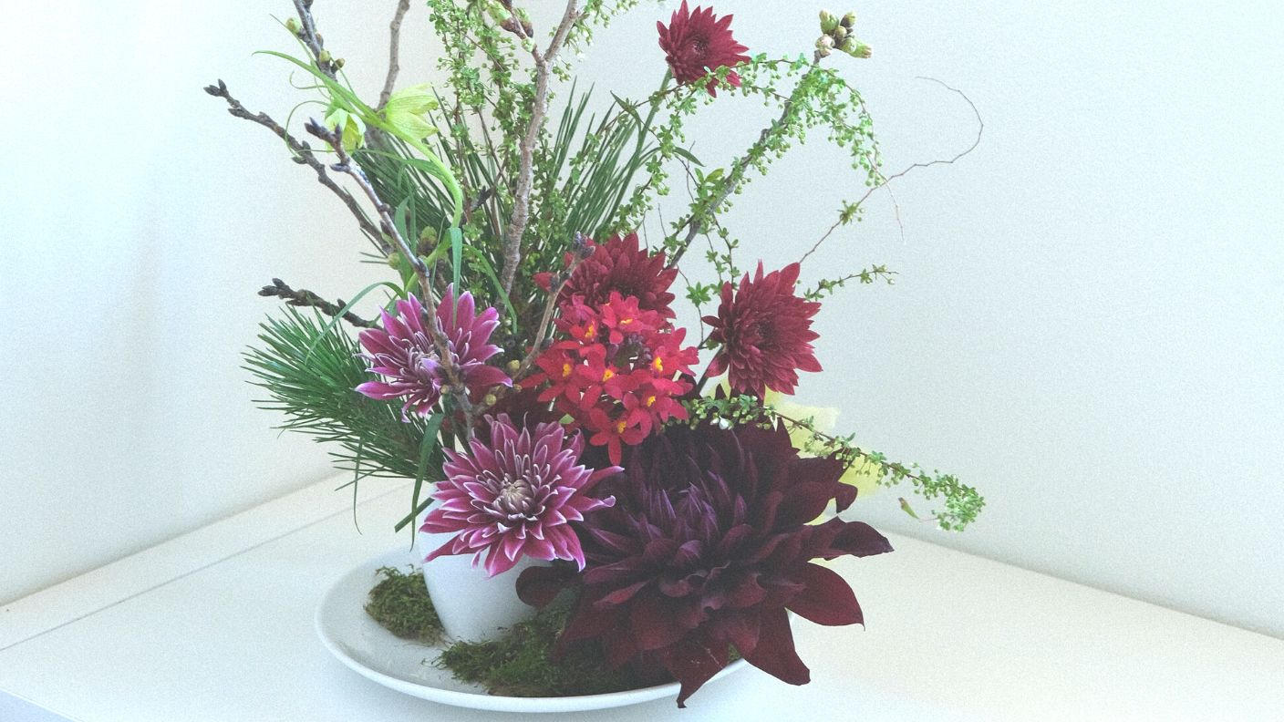 G7広島サミットで採用されたコンポート型花器・マグネットツーク