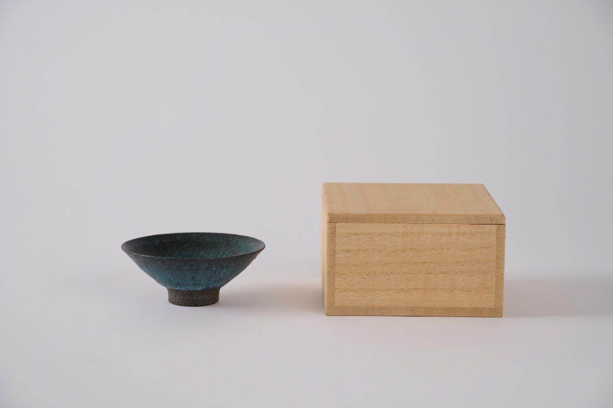 一献風月×京都清水焼TOKINOHA】日本酒ラウンジが企画したオリジナル酒