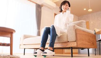 クラウドファンディングプロジェクト：運動不足解消！室内で「ながらエクササイズ」！座ったままで運動効果が得られるサンダルが新登場