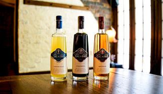 クラウドファンディングプロジェクト：南イタリアの天然リキュール「カラブロ（Calabro）」