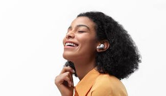 クラウドファンディングプロジェクト:世界的ウェアラブルブランドが放つ、没入型高音質のアクティブノイズキャンセリングイヤホン