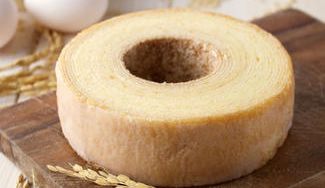 クラウドファンディングプロジェクト：大人気の米粉バウムクーヘン「純米ばうむ」の限定版。「粒すけ♡純米ばうむ」で粒すけを味わってください。