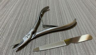 クラウドファンディングプロジェクト:少ない力でもスムーズに爪が切れる、軽くて使いやすいドイツ製のニッパー式爪切りばさみ。
