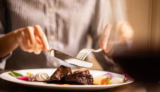 クラウドファンディングプロジェクト：口の中でとろける牛ホホ肉と芳醇な赤ワインの香り湯煎15分で楽しめる贅沢な本格フレンチ