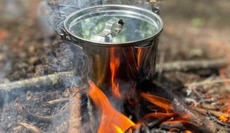 クラウドファンディングプロジェクト：森との共生「ブッシュクラフト」体験〜五感を使って自然の中で火起こしワークショップ〜