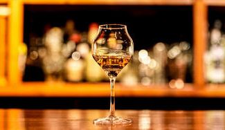 クラウドファンディングプロジェクト：ウイスキーの味わいを探求するきっかけとして欲しい！咲グラスに続くテイスティンググラス第2弾を開発！