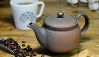 クラウドファンディングプロジェクト:日本茶のようにレギュラーコーヒーを気軽に淹れられるありそうでなかったコーヒー専用急須。