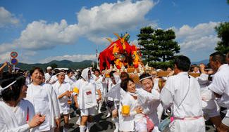 クラウドファンディングプロジェクト：京都随一の女神輿　白木状態の神輿を完成させ、松尾大社の大切な祭りに一層の華やぎと活気をもたらしたい