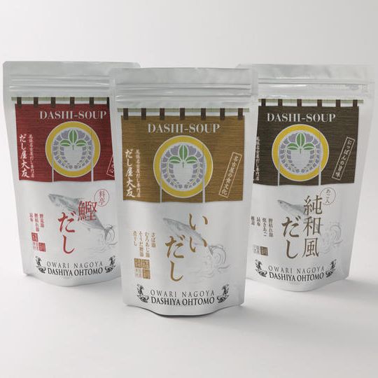 料亭鰹だし20袋入、いいだし20袋入、あご入り純和風だし20袋入り各１。