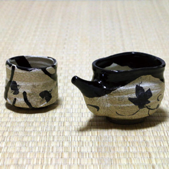 瀬戸焼 寺田鉄平 黒織部注器ぐい呑セット、やきものワールド入場券3枚付き